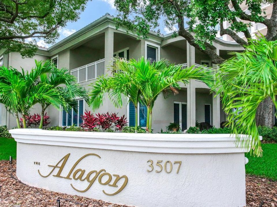 For Rent: $7,900 (3 beds, 3 baths, 2830 Square Feet)