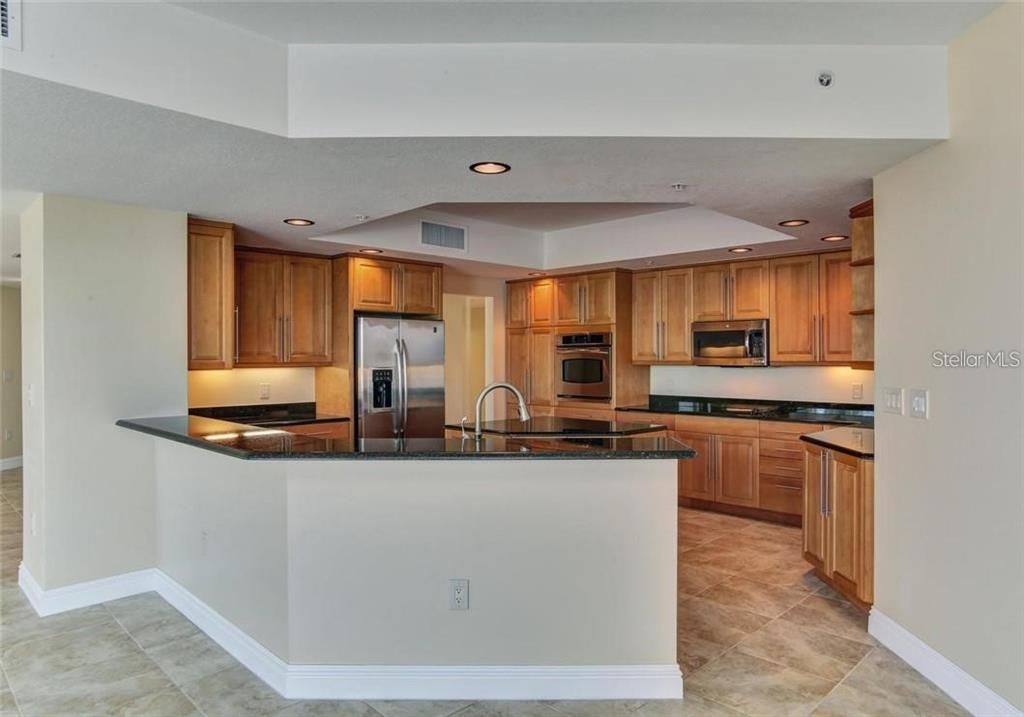 For Rent: $7,900 (3 beds, 3 baths, 2830 Square Feet)