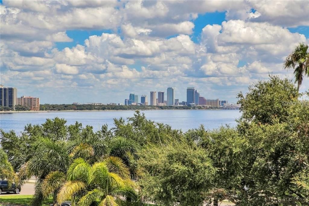 For Rent: $7,900 (3 beds, 3 baths, 2830 Square Feet)