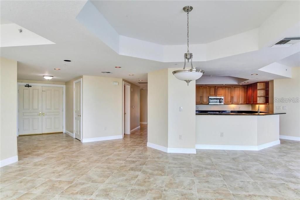 For Rent: $7,900 (3 beds, 3 baths, 2830 Square Feet)