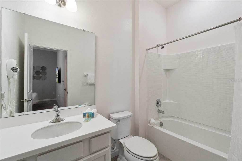 На продажу: $899,999 (12 спален, 11 ванн, 4762 Квадратных фут)