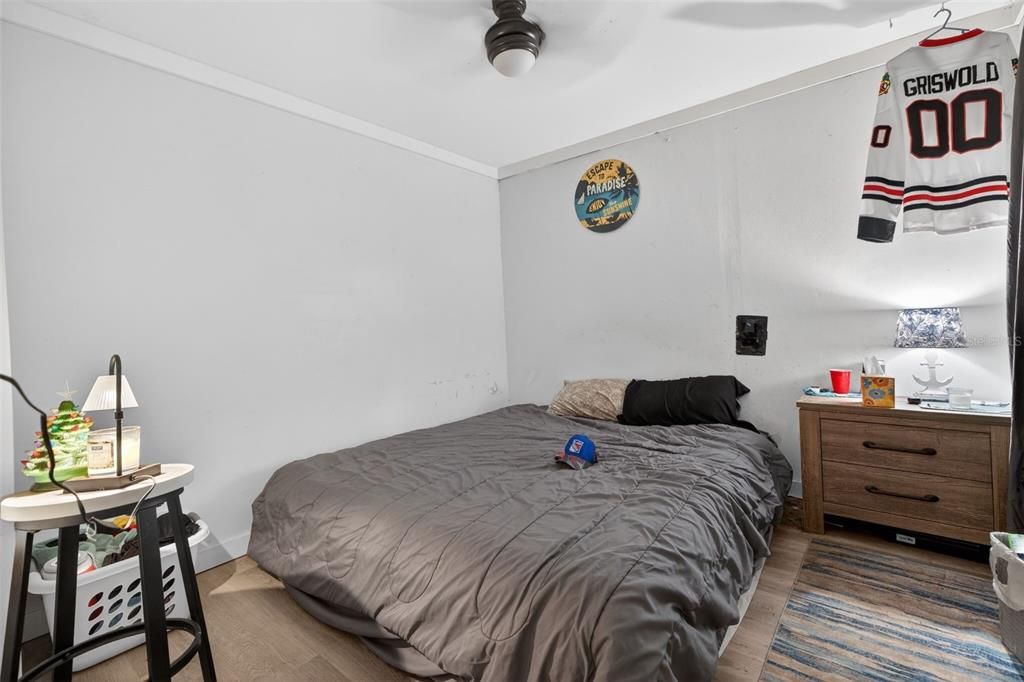 На продажу: $475,000 (4 спален, 0 ванн, 1364 Квадратных фут)