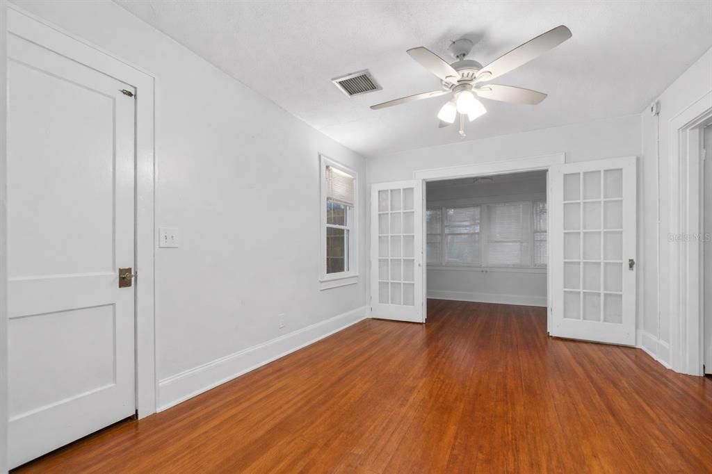 На продажу: $475,000 (4 спален, 0 ванн, 1364 Квадратных фут)