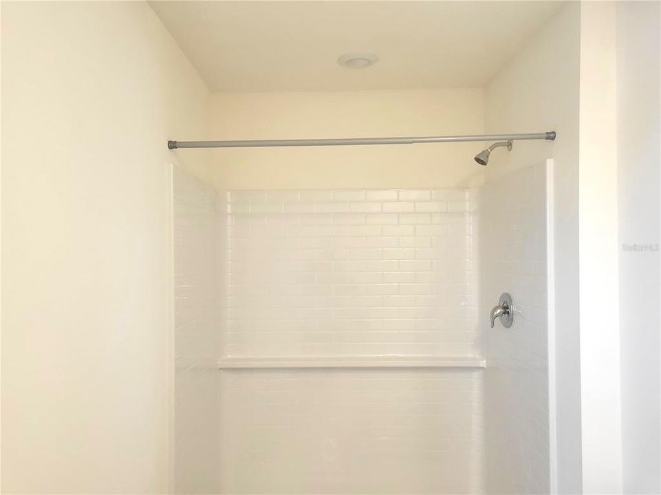 En Renta: $1,900 (3 camas, 2 baños, 1450 Pies cuadrados)