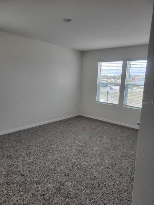 En Renta: $1,900 (3 camas, 2 baños, 1450 Pies cuadrados)