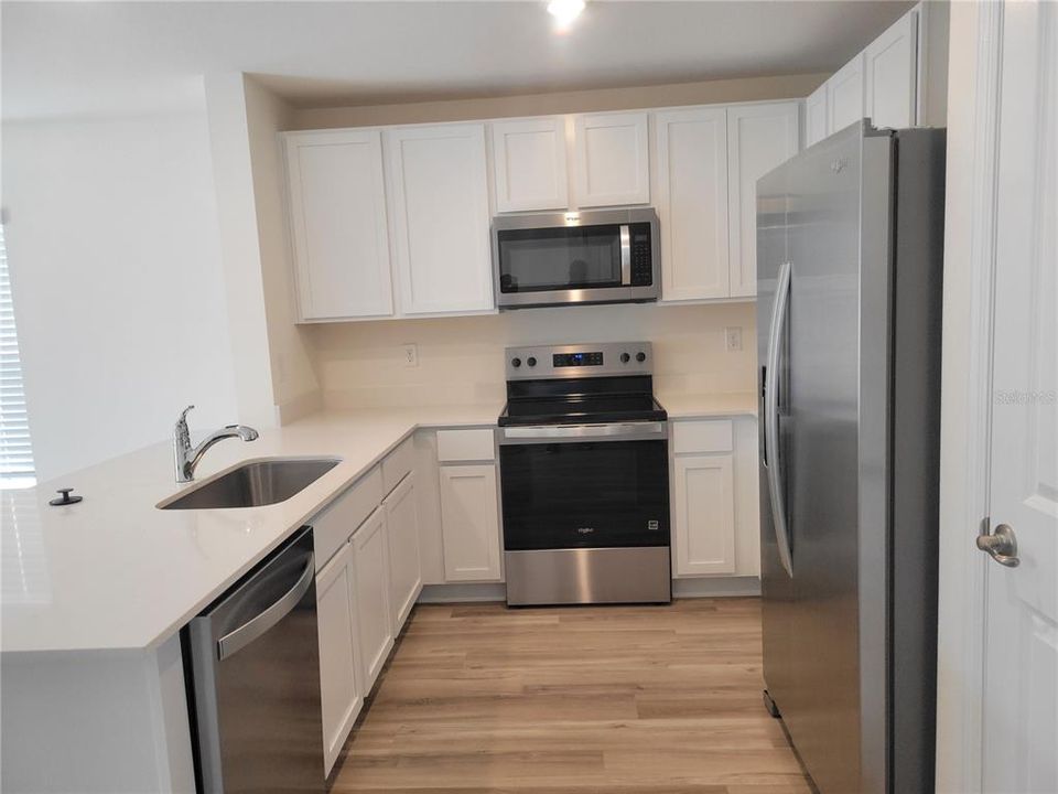 En Renta: $1,900 (3 camas, 2 baños, 1450 Pies cuadrados)