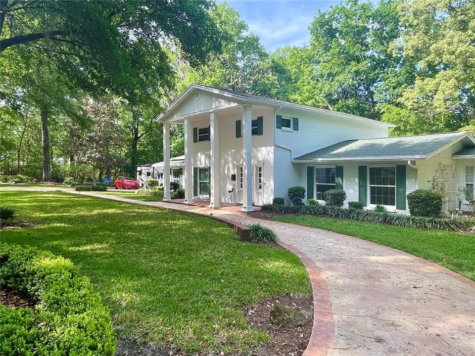 待售: $850,000 (4 贝兹, 2 浴室, 2934 平方英尺)