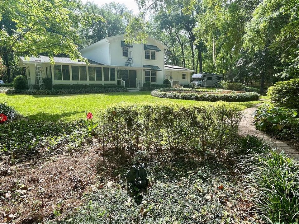 待售: $850,000 (4 贝兹, 2 浴室, 2934 平方英尺)