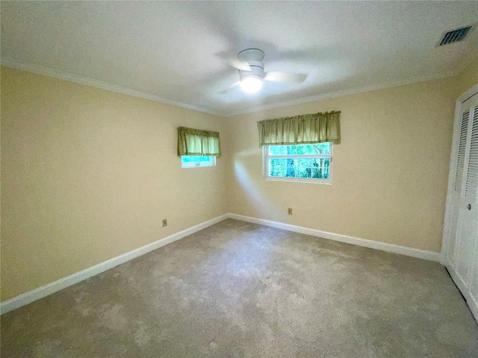 待售: $850,000 (4 贝兹, 2 浴室, 2934 平方英尺)