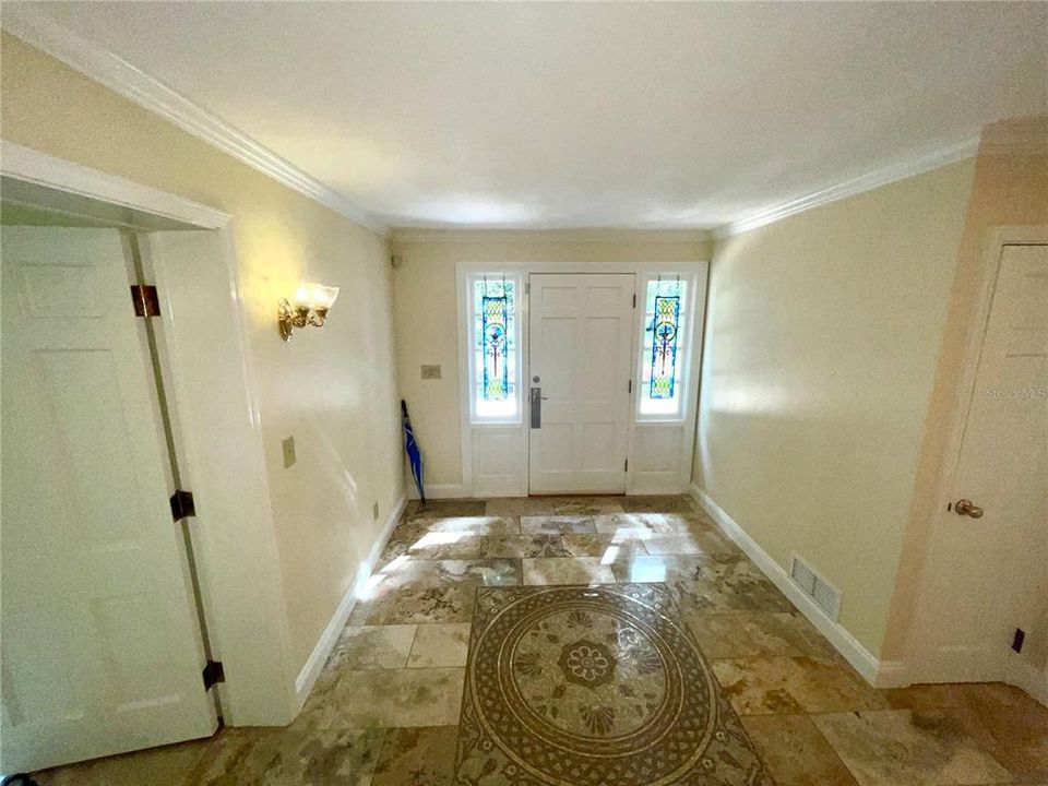 待售: $850,000 (4 贝兹, 2 浴室, 2934 平方英尺)