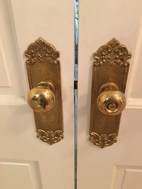 待售: $850,000 (4 贝兹, 2 浴室, 2934 平方英尺)