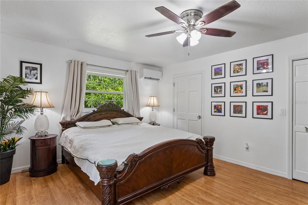 En Venta: $542,999 (4 camas, 3 baños, 2592 Pies cuadrados)