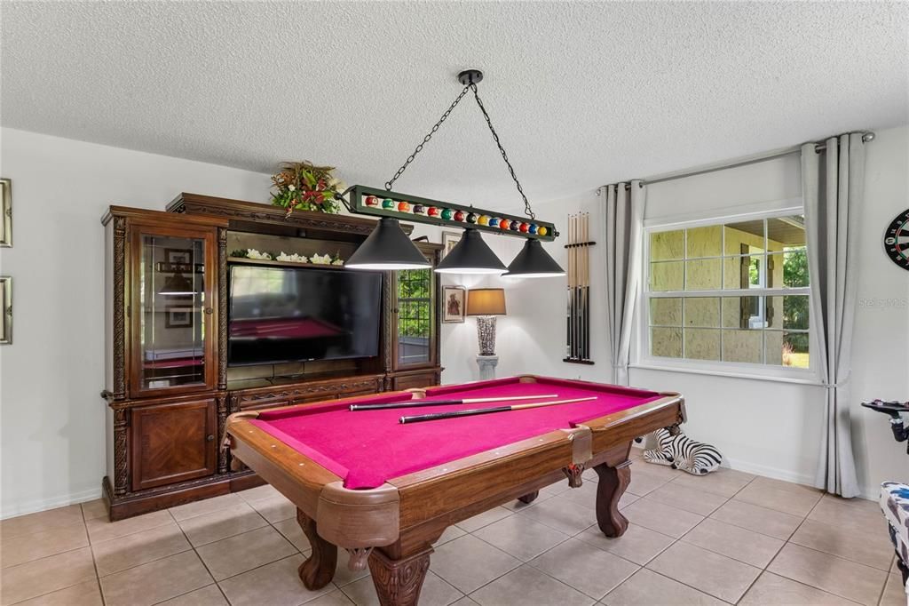 En Venta: $542,999 (4 camas, 3 baños, 2592 Pies cuadrados)