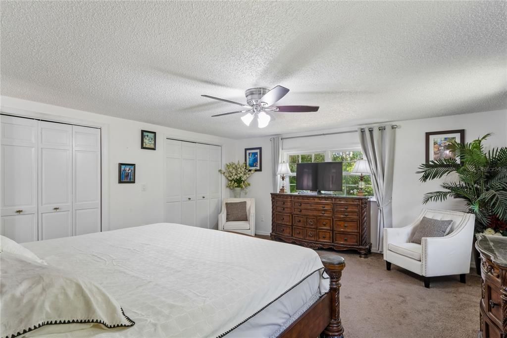 En Venta: $542,999 (4 camas, 3 baños, 2592 Pies cuadrados)