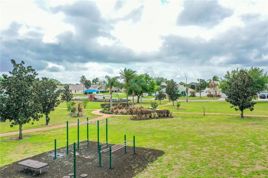 Activo con contrato: $499,900 (5 camas, 4 baños, 2136 Pies cuadrados)