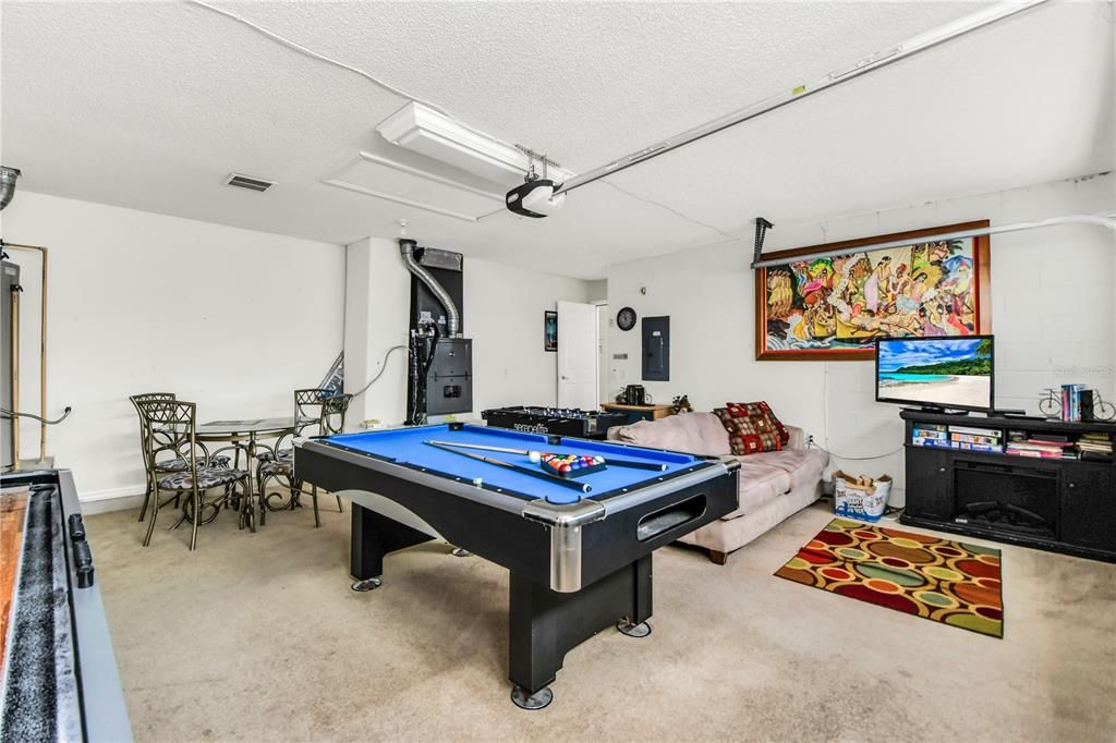 Activo con contrato: $499,900 (5 camas, 4 baños, 2136 Pies cuadrados)