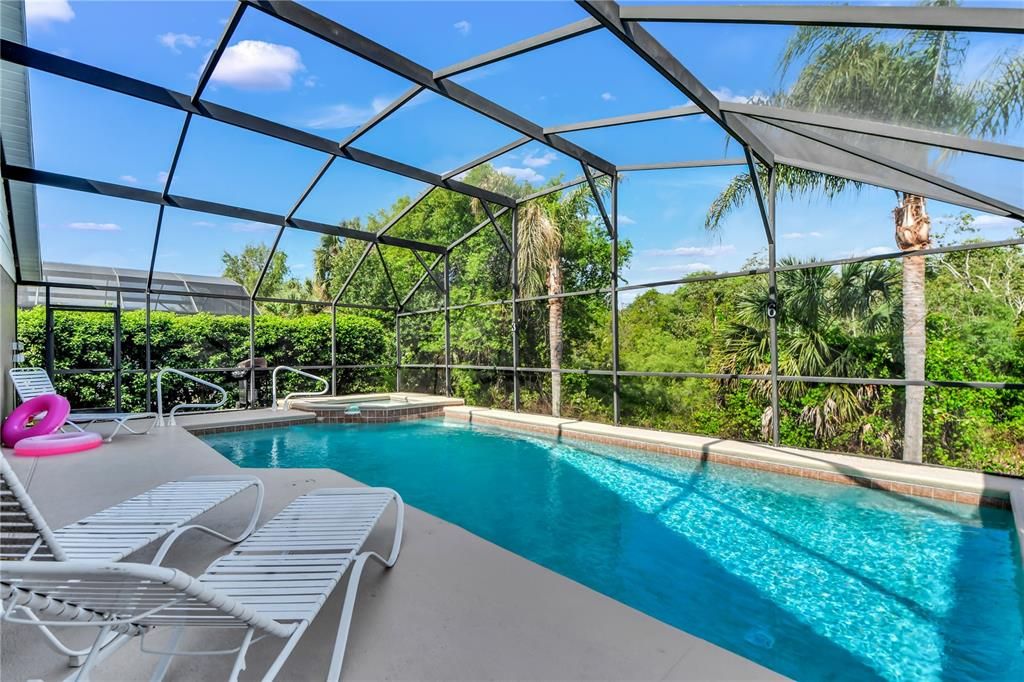 Activo con contrato: $499,900 (5 camas, 4 baños, 2136 Pies cuadrados)