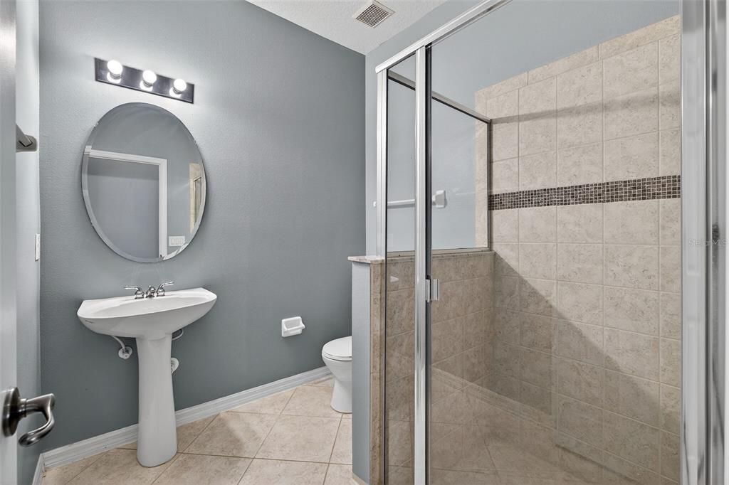 For Sale: $559,000 (5 beds, 4 baths, 3138 Square Feet)
