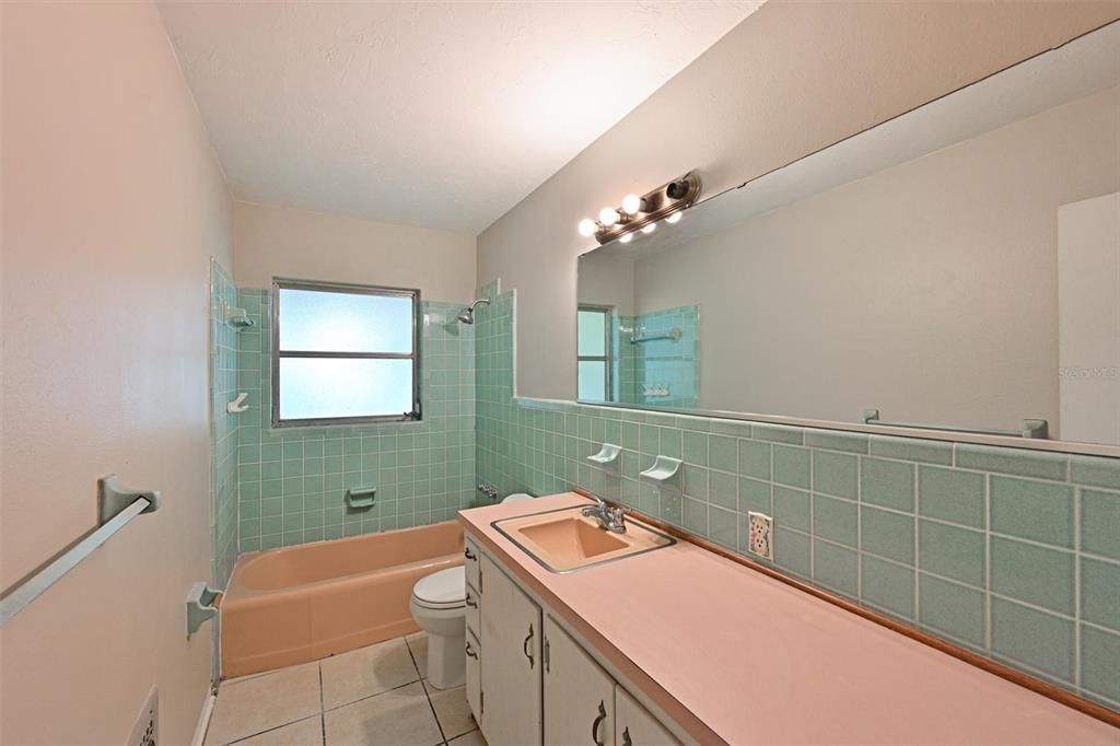 For Sale: $375,000 (3 beds, 0 baths, 1889 Square Feet)