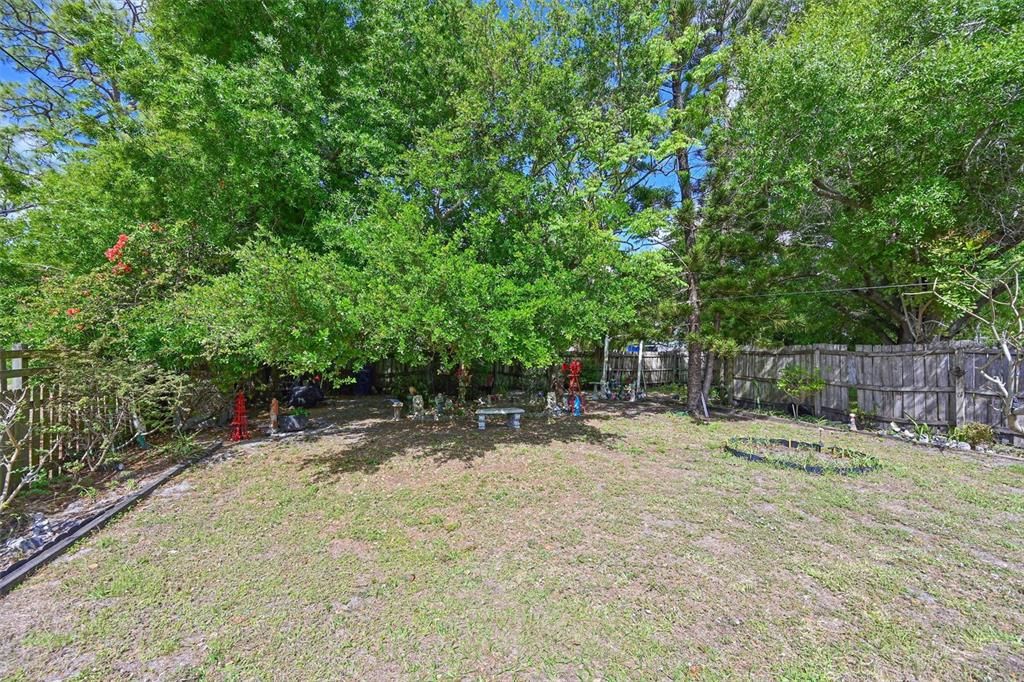 For Sale: $375,000 (3 beds, 0 baths, 1889 Square Feet)