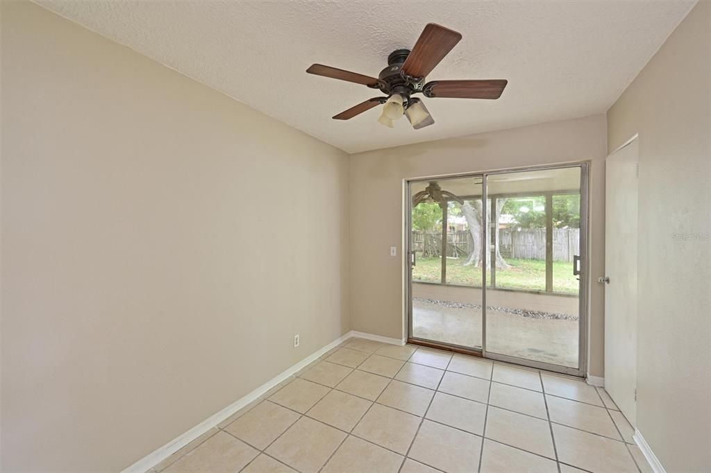 For Sale: $375,000 (3 beds, 0 baths, 1889 Square Feet)