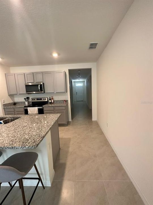En Venta: $378,000 (4 camas, 2 baños, 1828 Pies cuadrados)