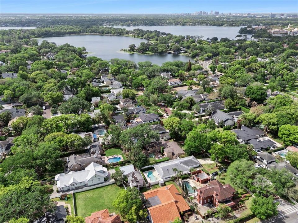 Activo con contrato: $950,000 (3 camas, 2 baños, 2114 Pies cuadrados)