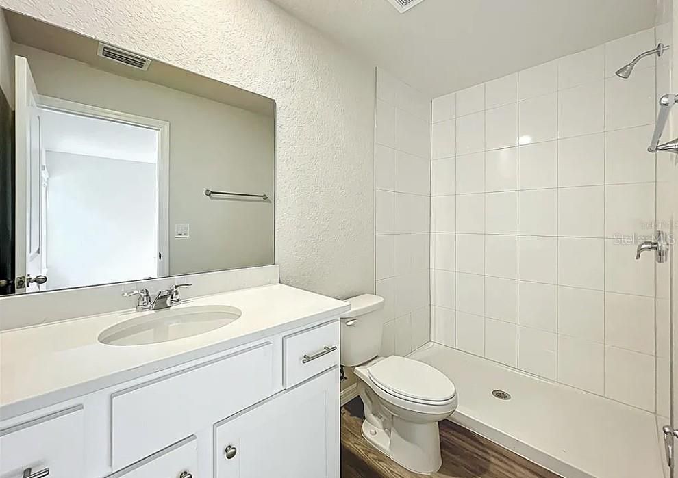 待售: $419,900 (4 贝兹, 0 浴室, 2104 平方英尺)