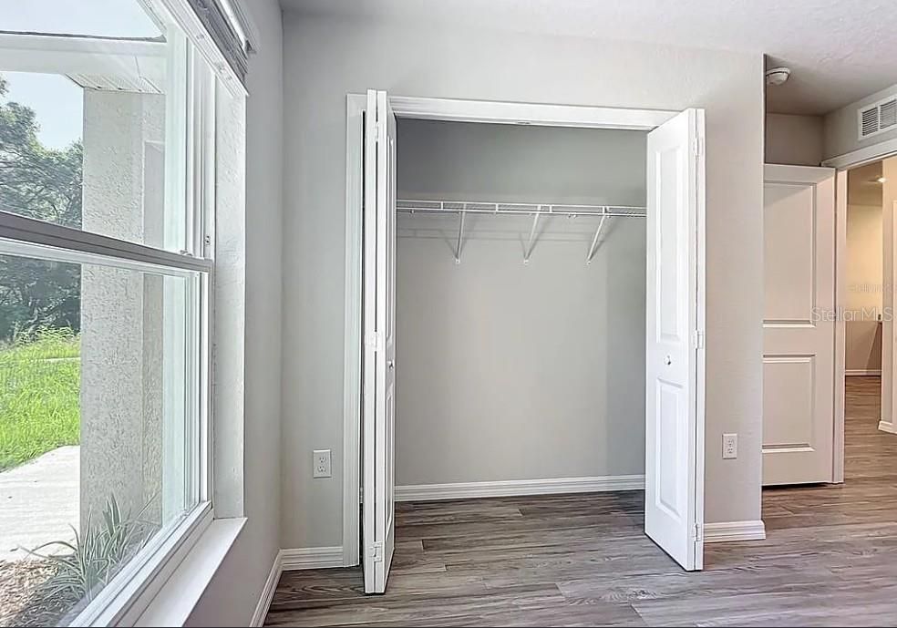 待售: $419,900 (4 贝兹, 0 浴室, 2104 平方英尺)