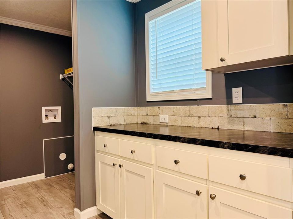 For Sale: $224,000 (3 beds, 2 baths, 1280 Square Feet)