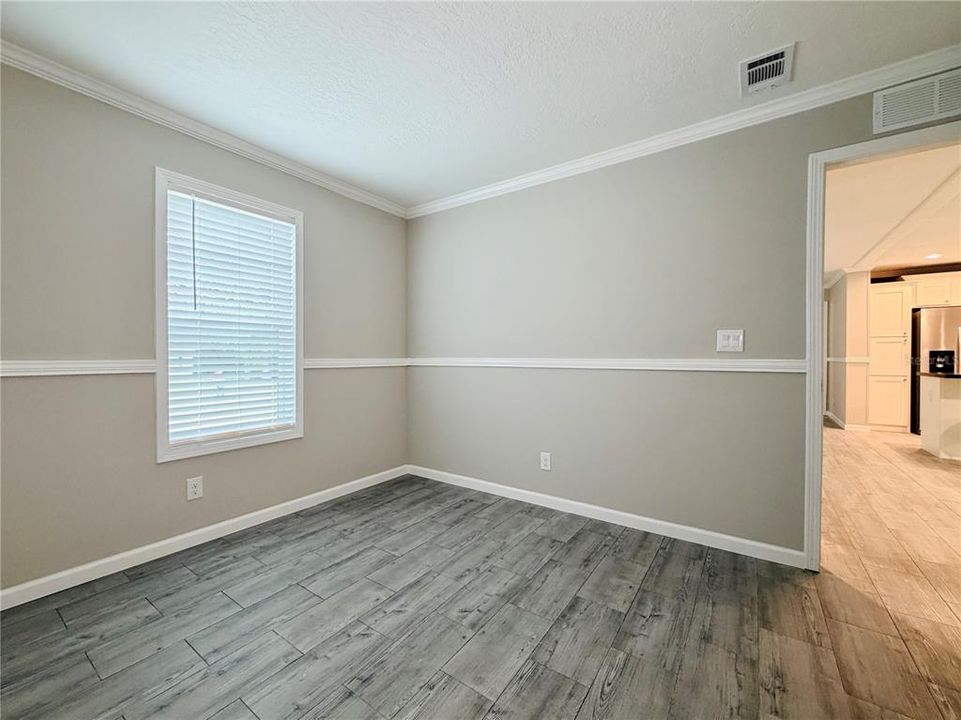 For Sale: $224,000 (3 beds, 2 baths, 1280 Square Feet)