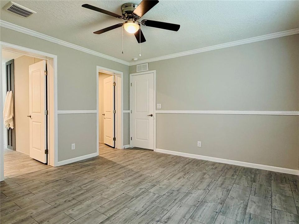 For Sale: $224,000 (3 beds, 2 baths, 1280 Square Feet)
