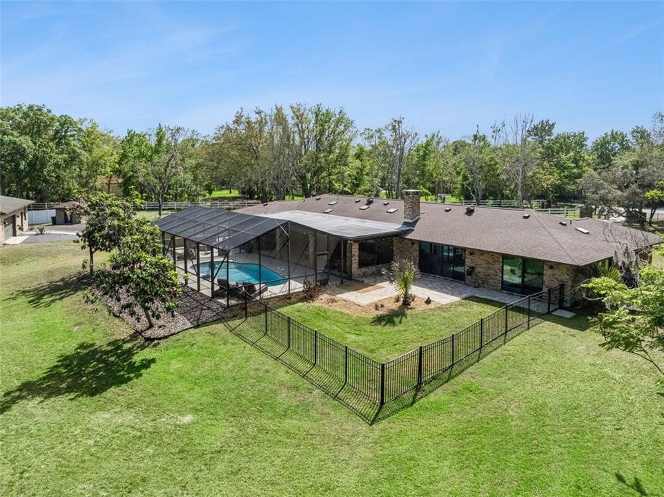 En Venta: $1,187,000 (4 camas, 2 baños, 3010 Pies cuadrados)