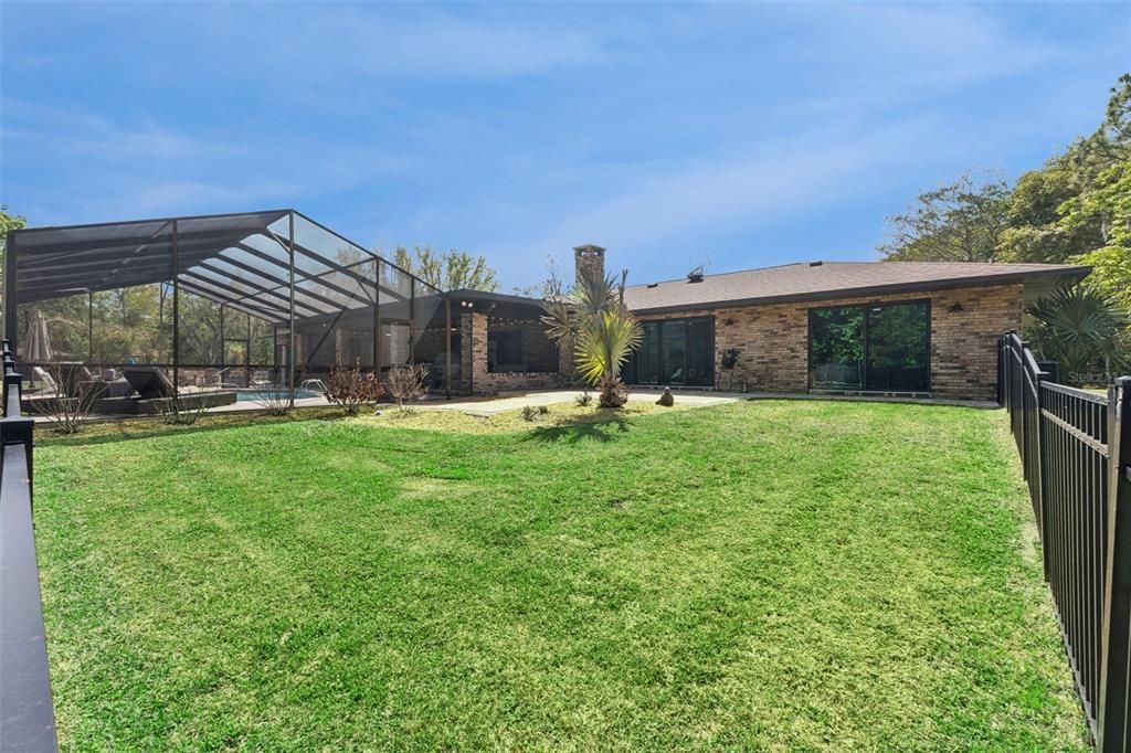 En Venta: $1,187,000 (4 camas, 2 baños, 3010 Pies cuadrados)