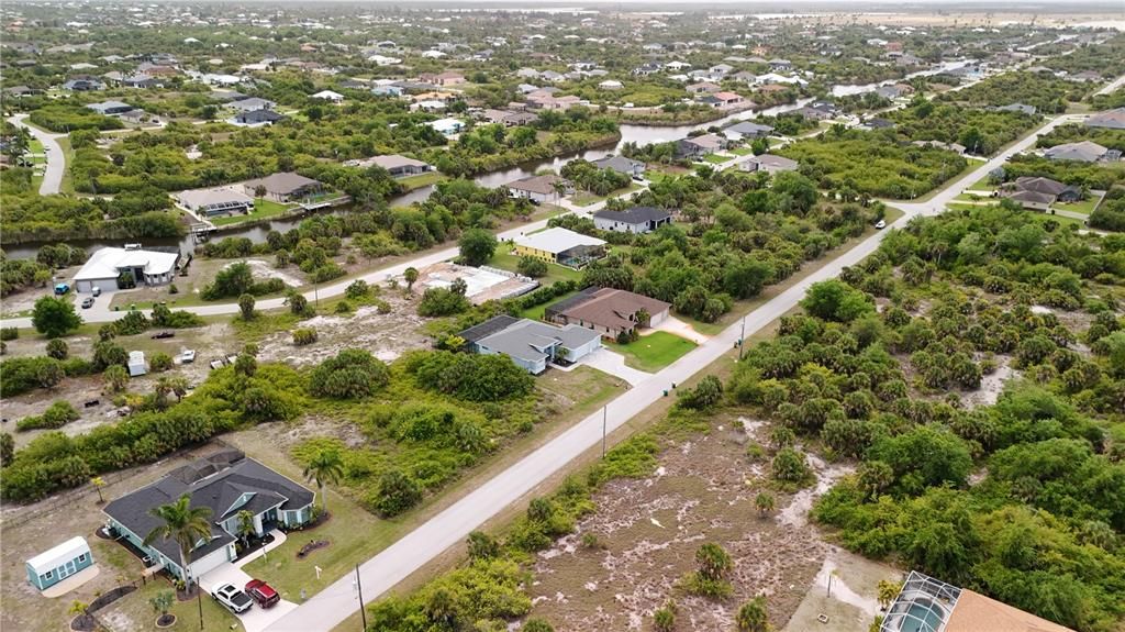 待售: $25,000 (0.23 acres)