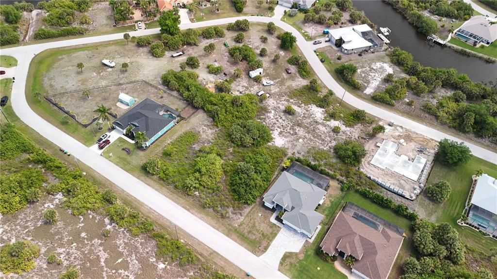 待售: $25,000 (0.23 acres)