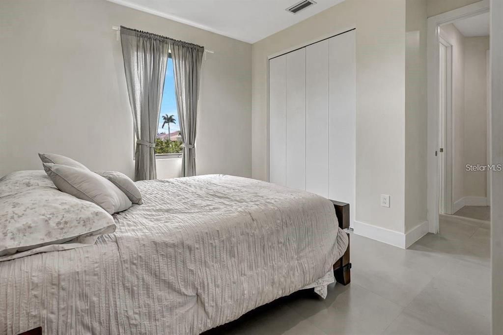 En Venta: $475,000 (3 camas, 3 baños, 1826 Pies cuadrados)