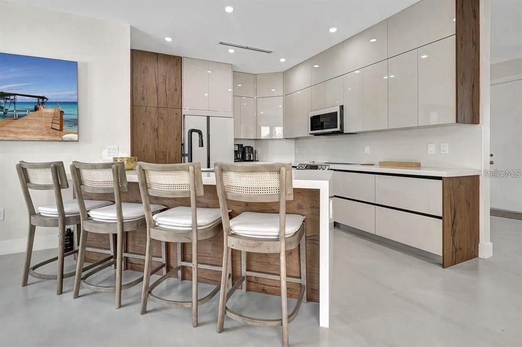 En Venta: $475,000 (3 camas, 3 baños, 1826 Pies cuadrados)
