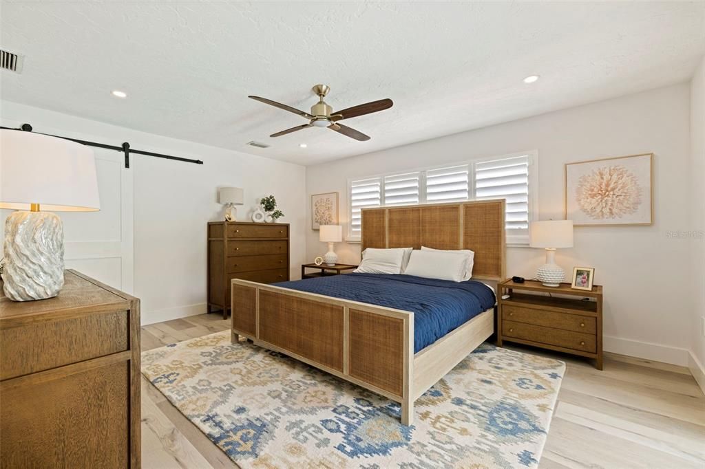 Activo con contrato: $1,389,000 (4 camas, 3 baños, 2198 Pies cuadrados)