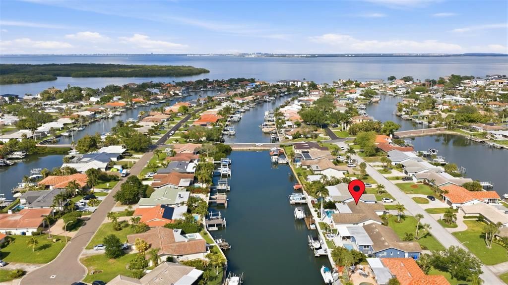 Activo con contrato: $1,389,000 (4 camas, 3 baños, 2198 Pies cuadrados)