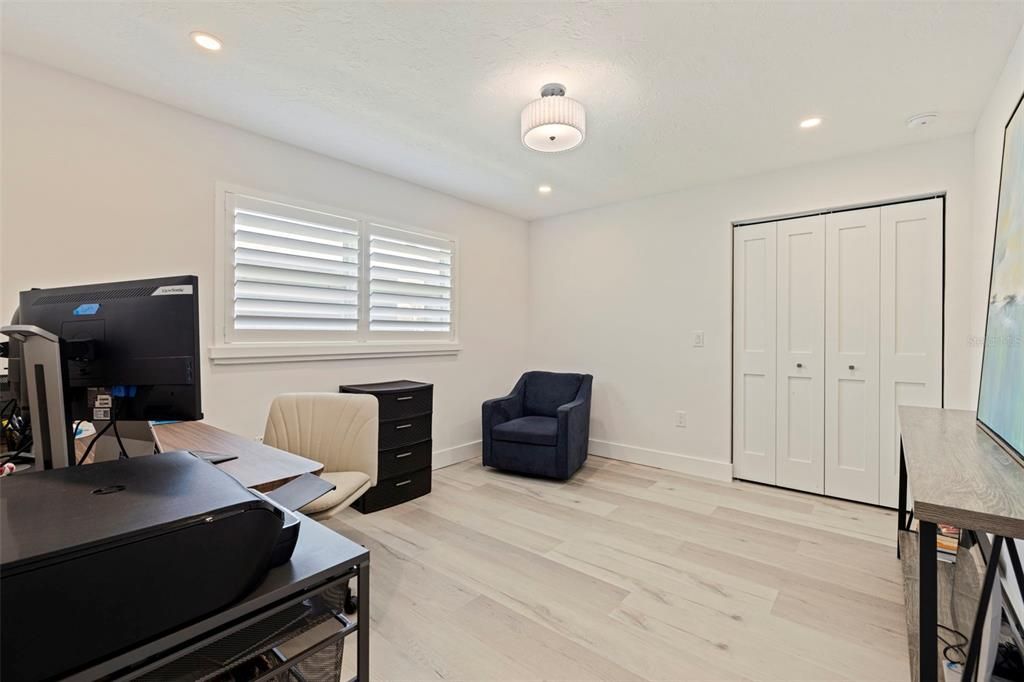 Activo con contrato: $1,389,000 (4 camas, 3 baños, 2198 Pies cuadrados)