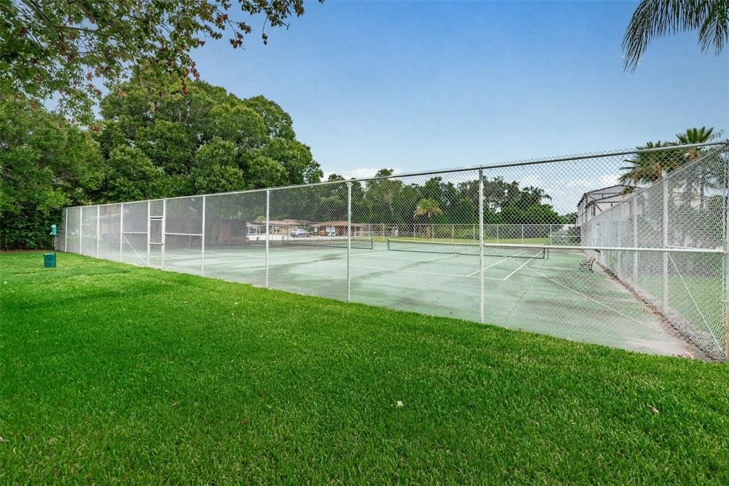 待售: $165,000 (2 贝兹, 1 浴室, 1010 平方英尺)