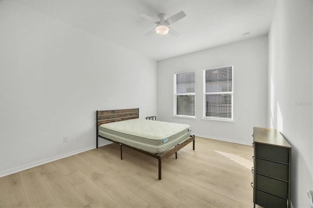 В аренду: $4,500 (4 спален, 3 ванн, 3308 Квадратных фут)