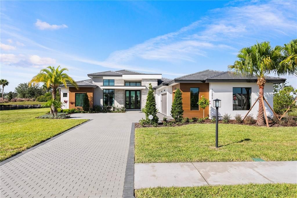 For Sale: $2,599,990 (4 beds, 4 baths, 4068 Square Feet)