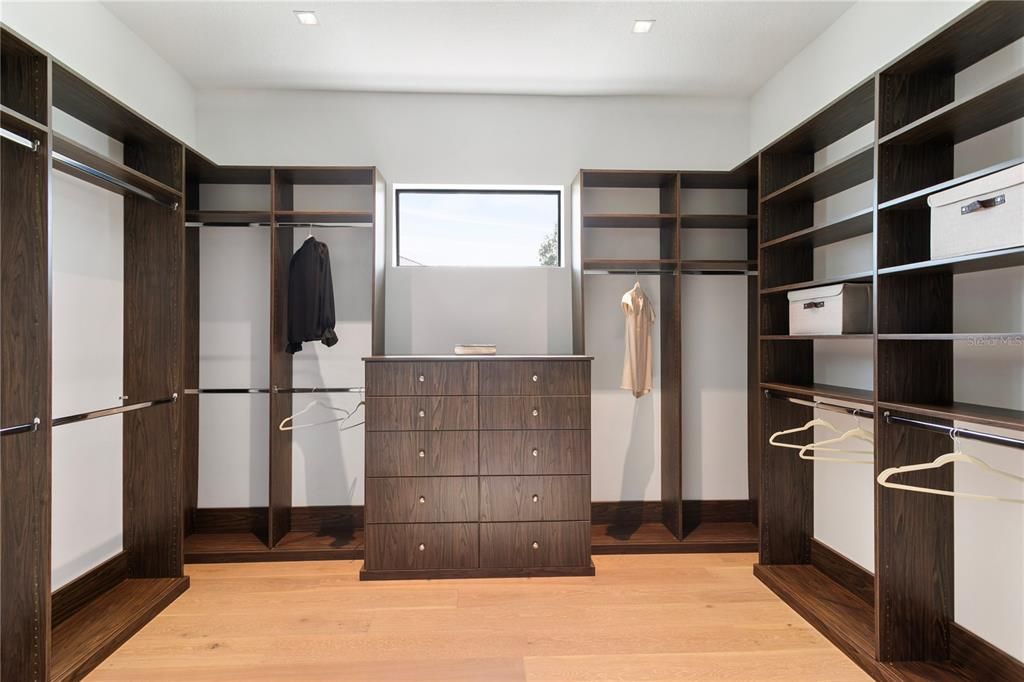 For Sale: $2,599,990 (4 beds, 4 baths, 4068 Square Feet)