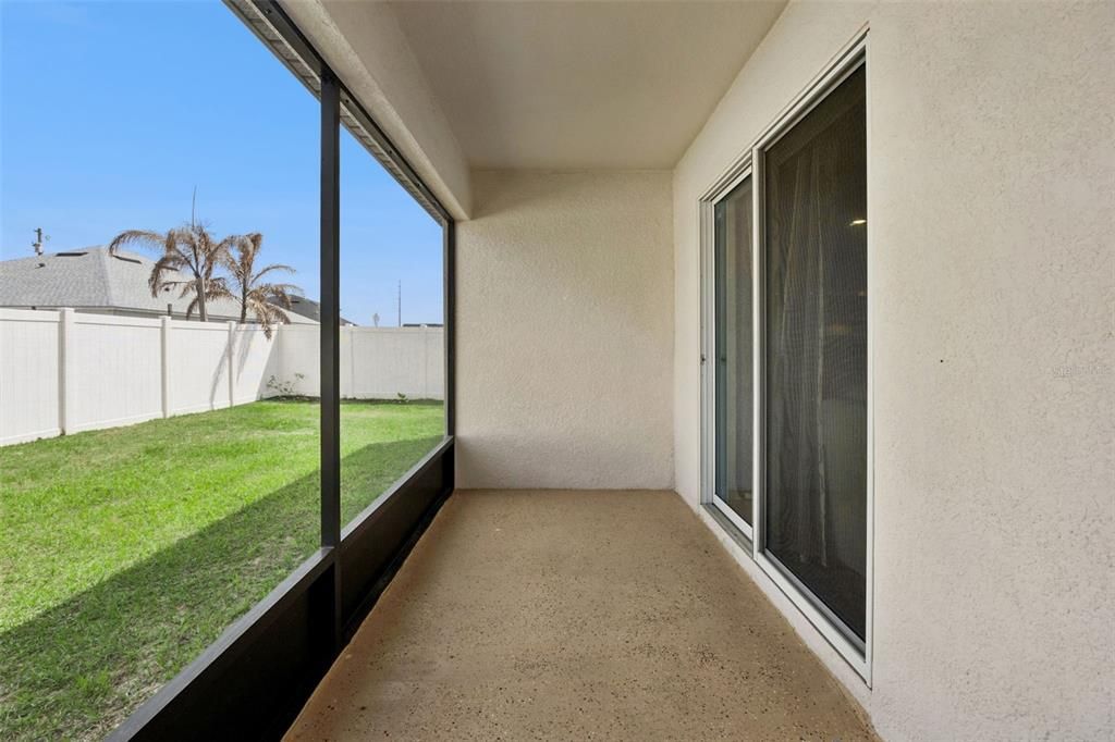 Activo con contrato: $250,000 (4 camas, 2 baños, 1684 Pies cuadrados)