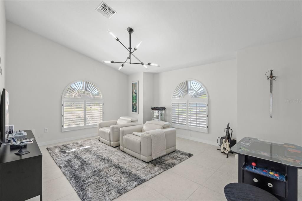 For Sale: $1,199,000 (3 beds, 2 baths, 2830 Square Feet)