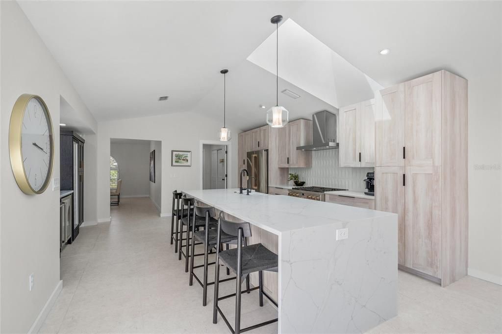 For Sale: $1,199,000 (3 beds, 2 baths, 2830 Square Feet)