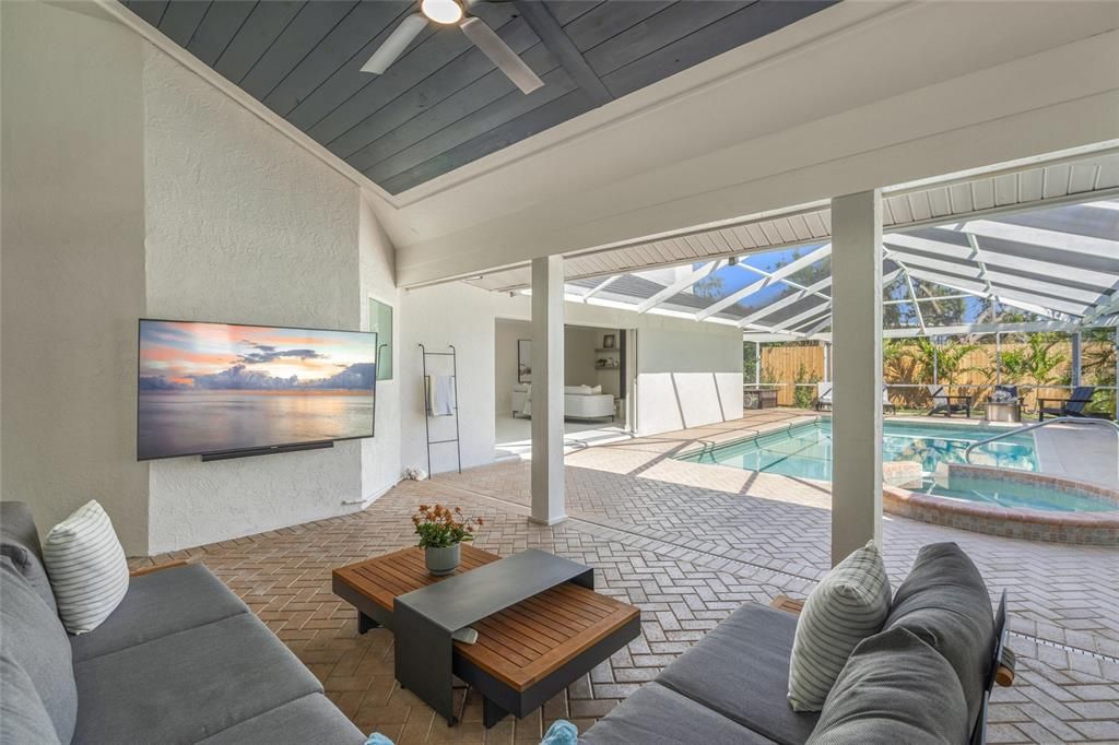 For Sale: $1,199,000 (3 beds, 2 baths, 2830 Square Feet)