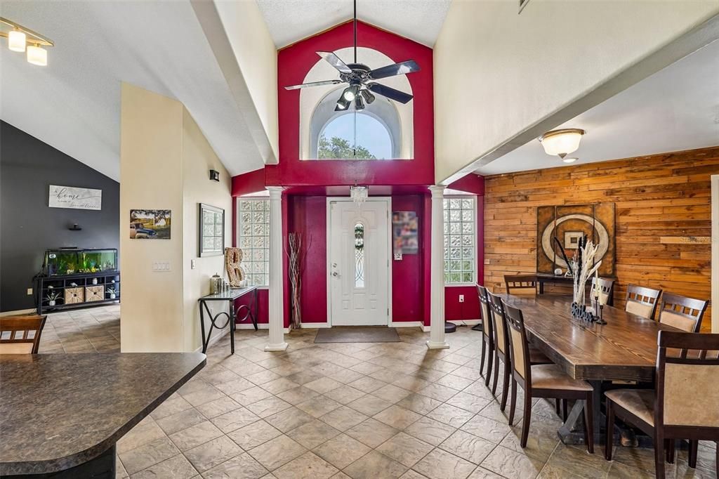 En Venta: $400,000 (4 camas, 4 baños, 2459 Pies cuadrados)